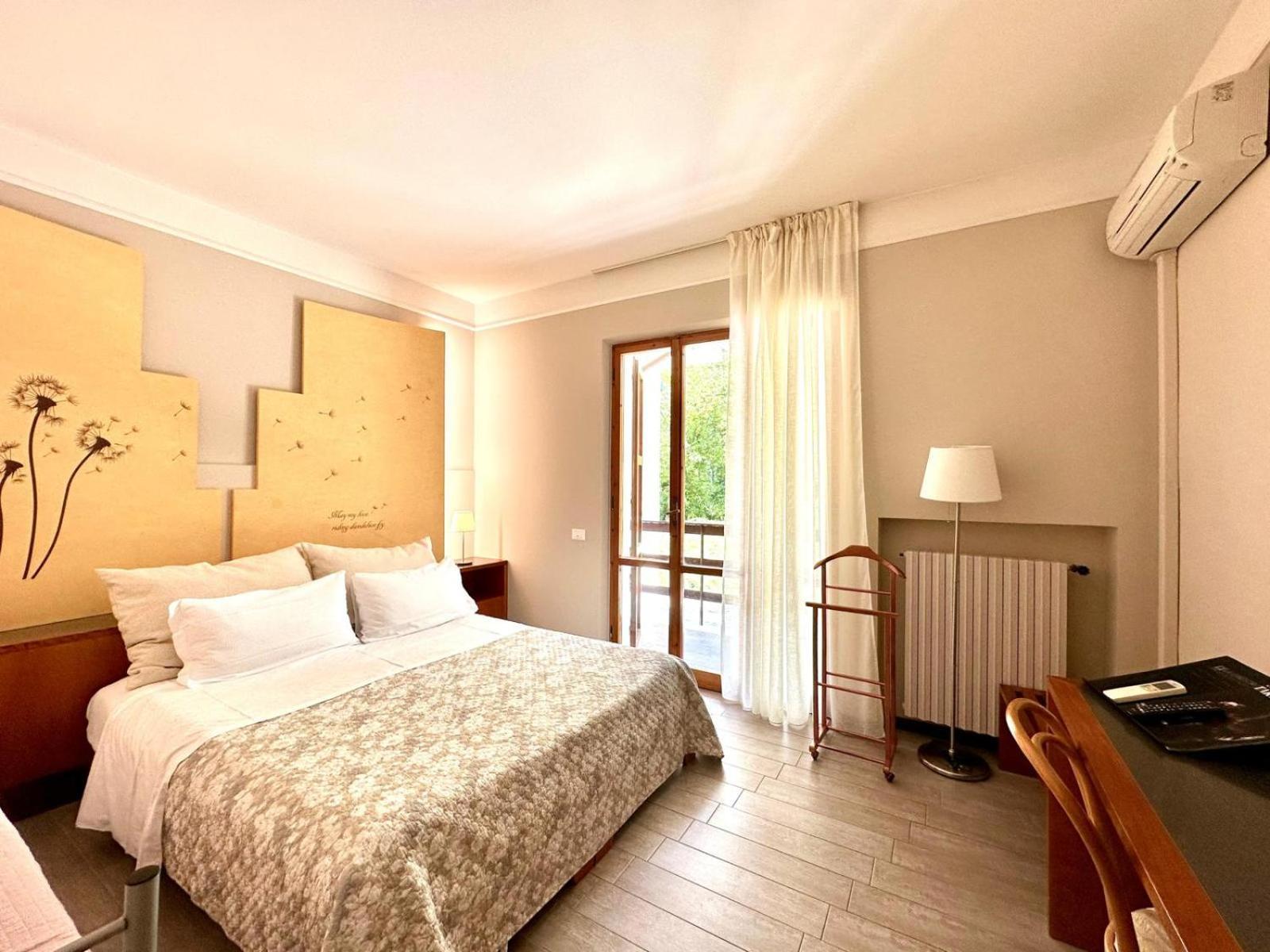 Hotel La Ginestra Acqualagna Εξωτερικό φωτογραφία