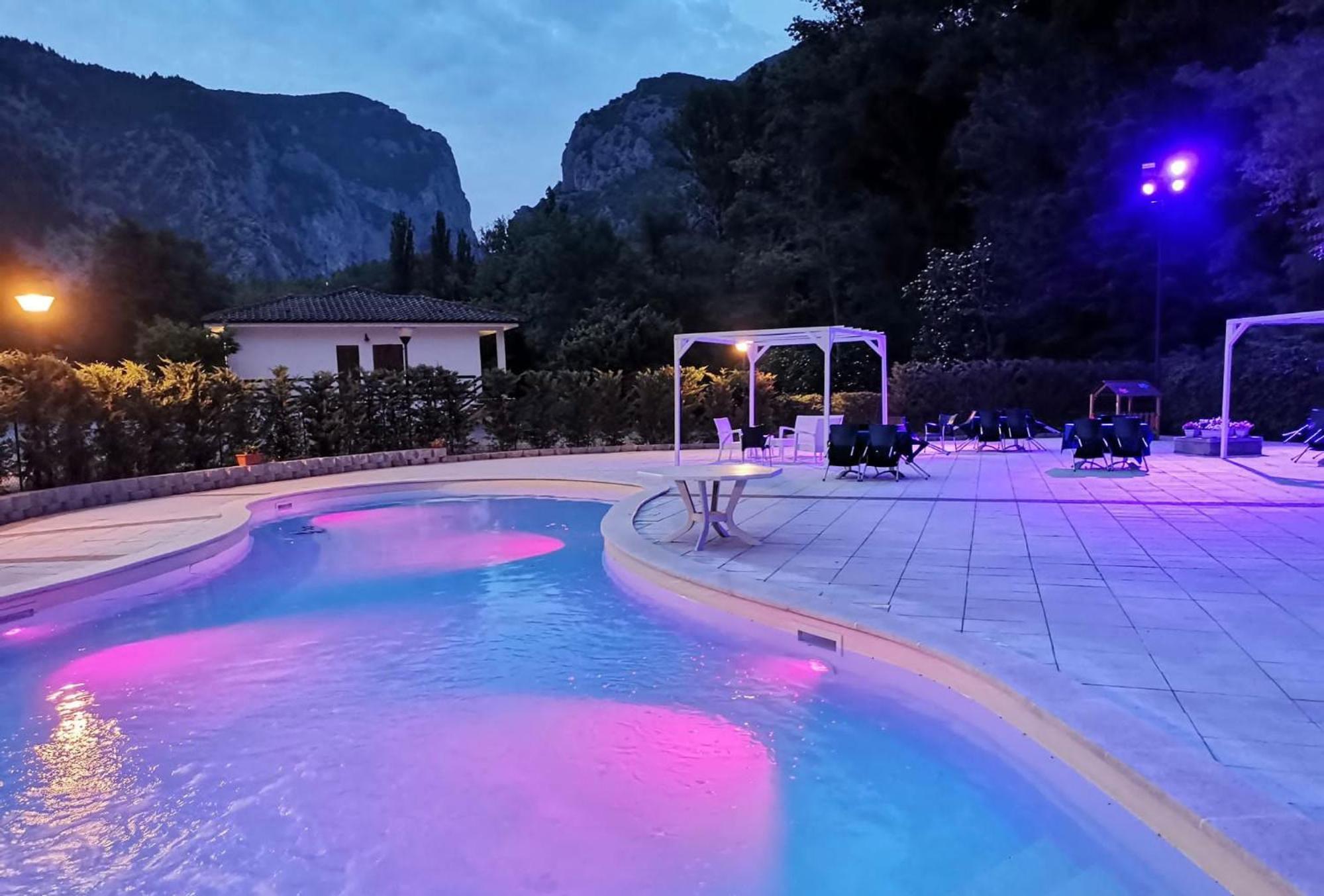 Hotel La Ginestra Acqualagna Εξωτερικό φωτογραφία