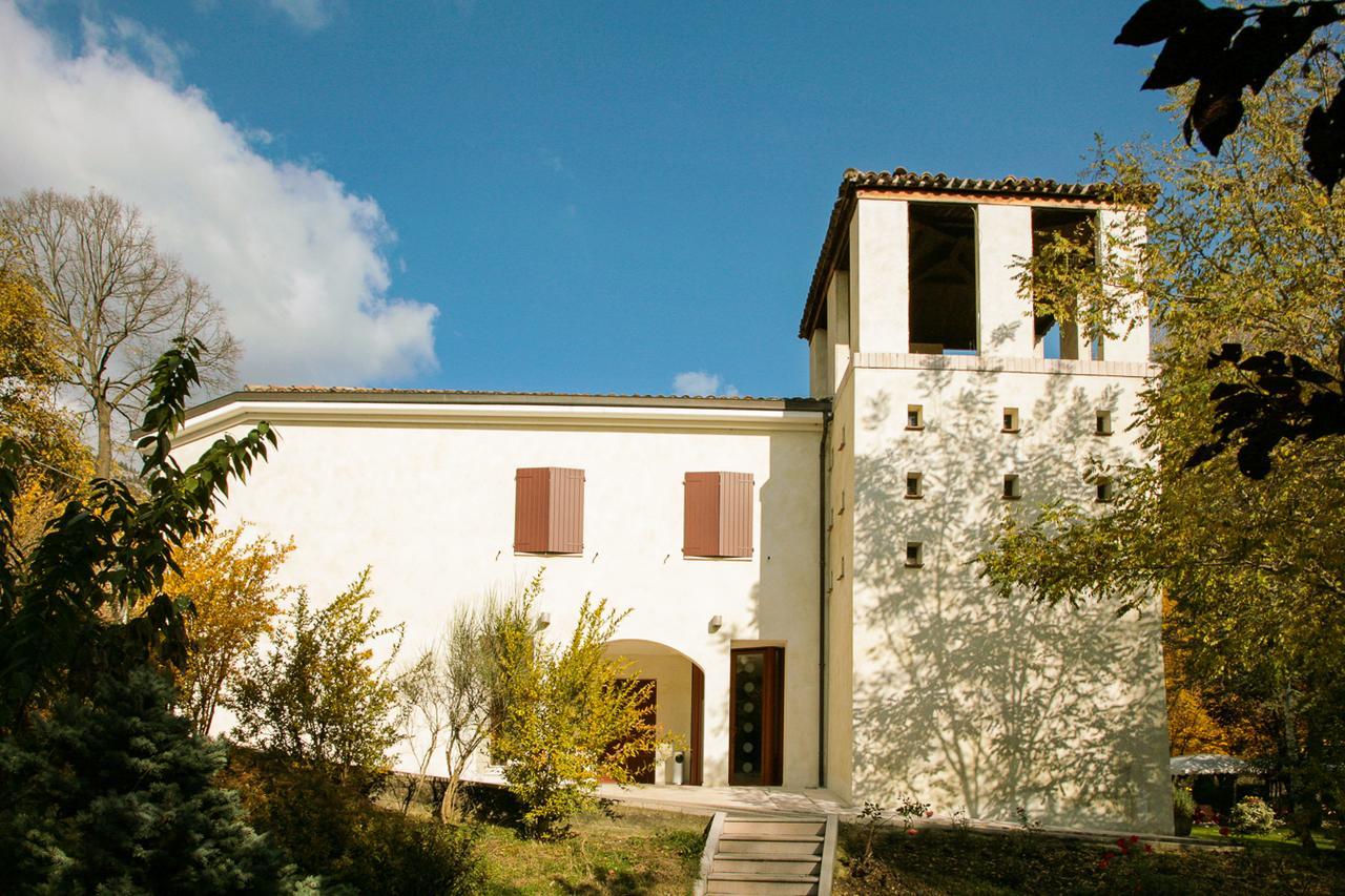 Hotel La Ginestra Acqualagna Εξωτερικό φωτογραφία